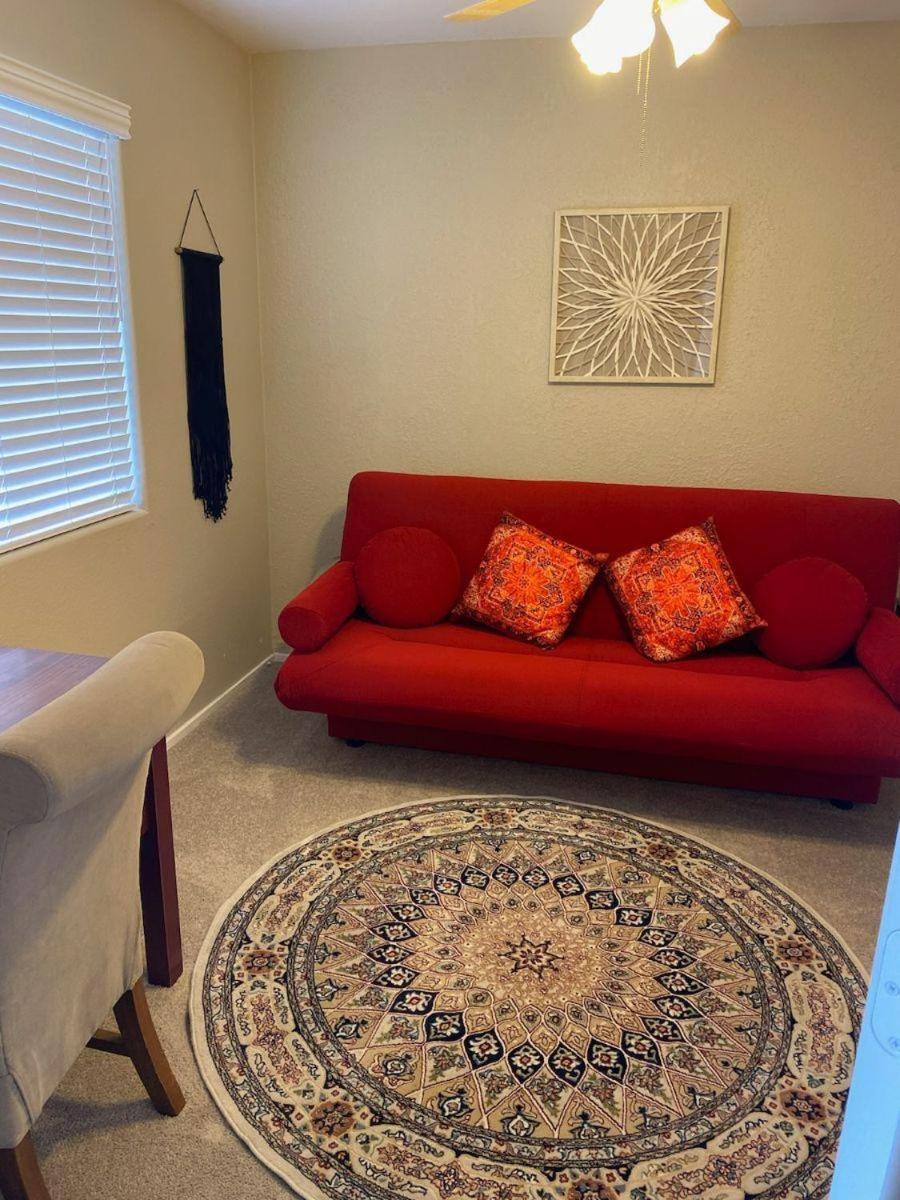 New Beautifully Remodeled Home In Las Vegas Exterior photo